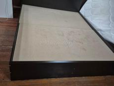 Продам кровать двуспальная 160*2