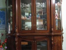Продается сервант горка