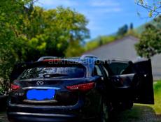 Infiniti FX