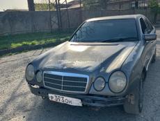 Mercedes-Benz E-Класс