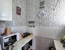 С мебелью. О