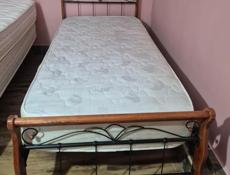 Продам кровати двухспальная и односпалки 