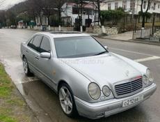 Mercedes-Benz E-Класс