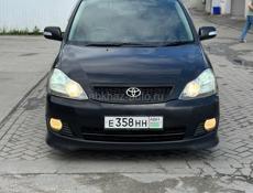 Toyota Ipsum