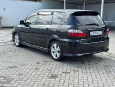 Toyota Ipsum