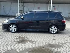 Toyota Ipsum