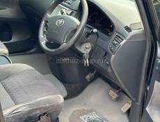 Toyota Ipsum