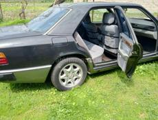 Mercedes-Benz 124
