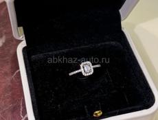 Бриллиантовое кольцо 