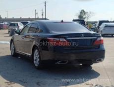 Lexus LS