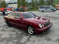 Mercedes-Benz E-Класс