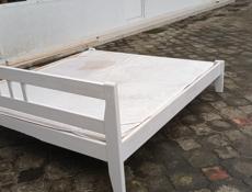 Продам кровать 