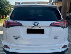 Toyota Rav 4