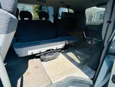 Mitsubishi L 400