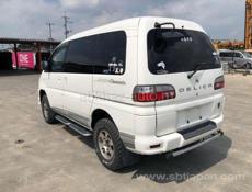 Mitsubishi L 400