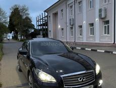 Nissan fuga