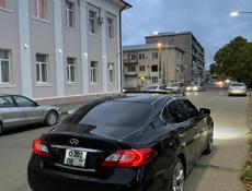 Nissan fuga