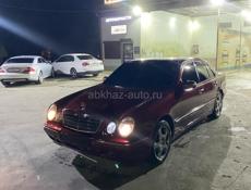 Mercedes-Benz E-Класс