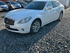Nissan fuga