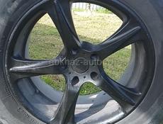 R18 Диски комплект стояли на x 5   