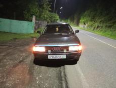 Audi 80