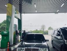 Mercedes-Benz 124