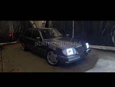 Mercedes-Benz 124