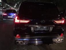 Lexus LX