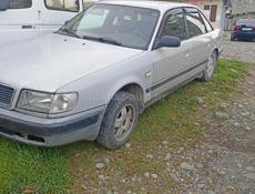 Audi 100