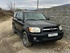 Toyota Sequoia