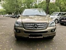 В разборе Мерседес ML 5.0