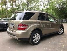 В разборе Мерседес ML 5.0