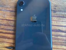 продам айфон XR на 128 гб 