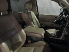 Toyota Sequoia