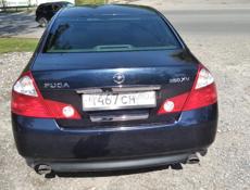 Nissan fuga