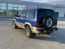 Isuzu Trooper