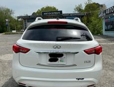 Infiniti FX