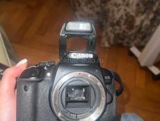 Canon EOS 650D + kit объектив 18-135 мм