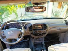 Toyota Sequoia