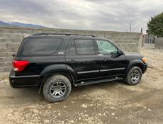 Toyota Sequoia