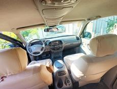 Toyota Sequoia