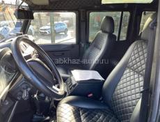 Land Rover 110 Defender