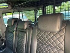 Land Rover 110 Defender