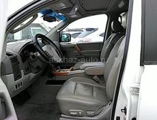 Infiniti QX56