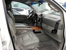 Infiniti QX56