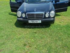 Mercedes-Benz 200-Series