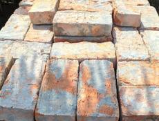 Кирпичи. Продаются кирпичи 