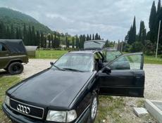 Audi 80