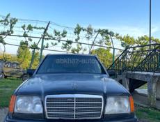 Mercedes-Benz 124