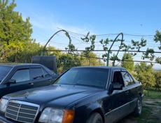 Mercedes-Benz 124